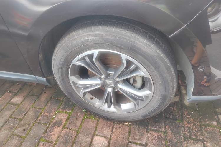 Used BORGWARD BX7 2018 28T Front-Wheel Drive Quality Enjoyment Version 5 Seats China VI Emission Standard
