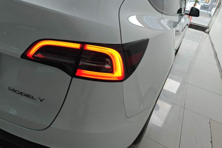 Used Tesla Model Y 2024 Rear-Wheel-Drive Version