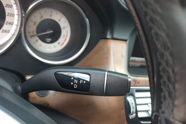 Used Mercedes-Benz CLS 2012 CLS 300 CGI Gear Lever