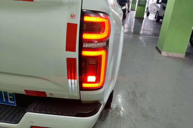 Used Great Wall Poer 2020 2.0T Automatic Diesel 2WD Comfort Edition GW4D20M
