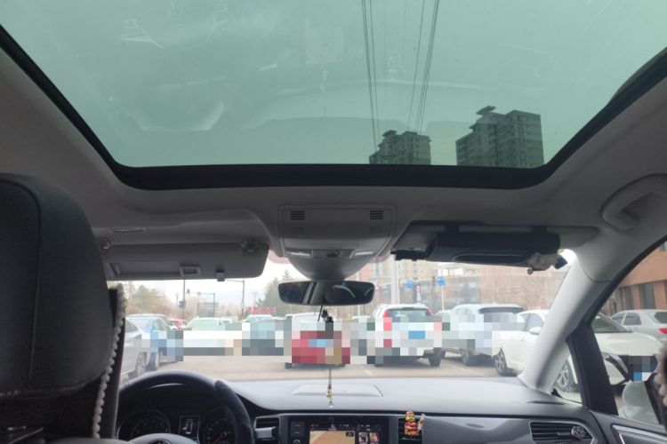 Used Volkswagen Golf Sportsvan 2019 280TSI Automatic Voyage Model China V Standard
