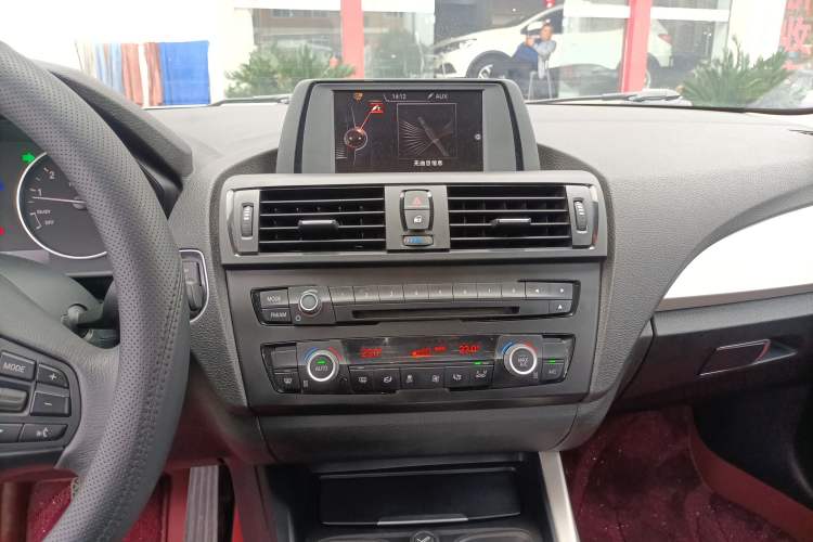 Used BMW 1 Series 2013 Facelifted 118i Leading Edition Audio And AC Panel