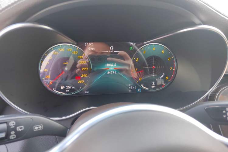 Used Mercedes-Benz GLC 2020 GLC 260 L 4MATIC Luxury Model
