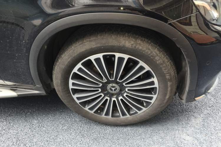 Used Mercedes-Benz GLC 2019 GLC 260 L 4MATIC Dynamic Model Right Front Wheel Hub