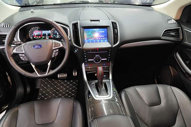 Used Ford Edge 2016 EcoBoost 245 Four-Wheel Drive Titanium 7-Seater
