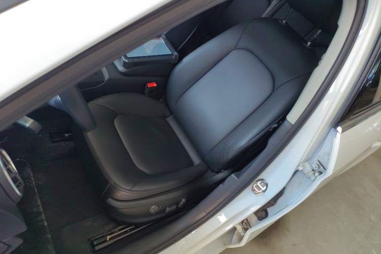 Used Audi A3 2015 Limousine 35 TFSI Millionth Anniversary Intelligent Leading Model
