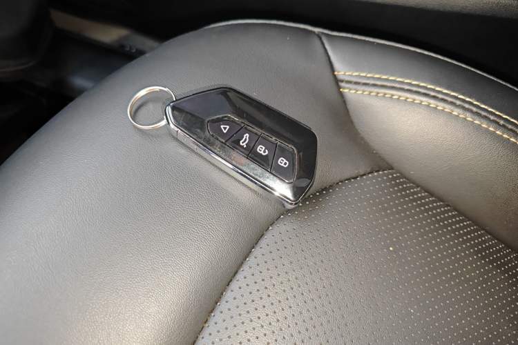 Used Roewe i6 MAX New Energy 2022 EV 500 Grand Touring Edition with Sunroof