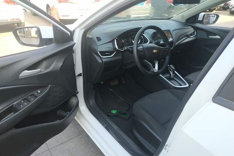 Used Chevrolet Cavalier 2022 325T Automatic Enjoyment Edition Driver Seat