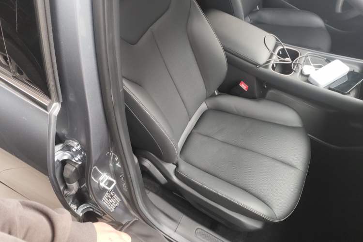 Used Baojun Yunhai 2024 140km Plug-in Hybrid Version
