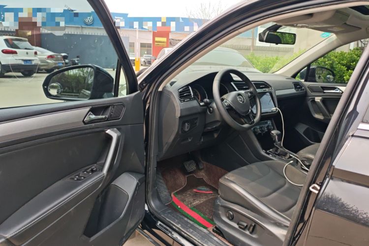 Used Volkswagen Tiguan L 2020 330TSI Automatic Two-Wheel Drive Panoramic Comfort Edition China VI Standard Driver Seat