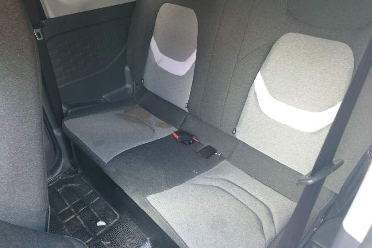 Used Chery QQ Ice Cream 2023 120km Ice Cream-Type Lithium Iron Phosphate Left Rear Seat