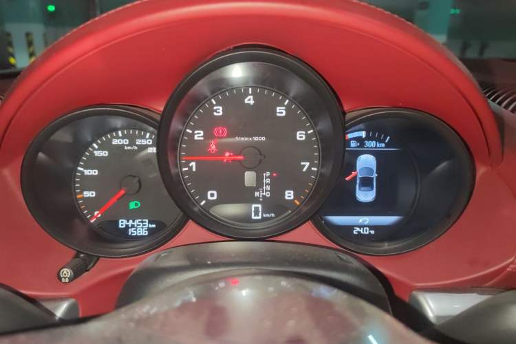 Used Porsche Boxster 