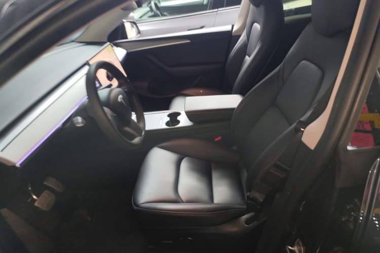 Used Tesla Model Y 2024 Long-Range All-Wheel-Drive Version
