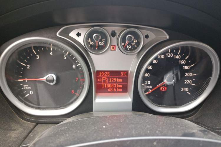 Used Ford Focus 2011 Hatchback 1.8L Manual Classic Model
