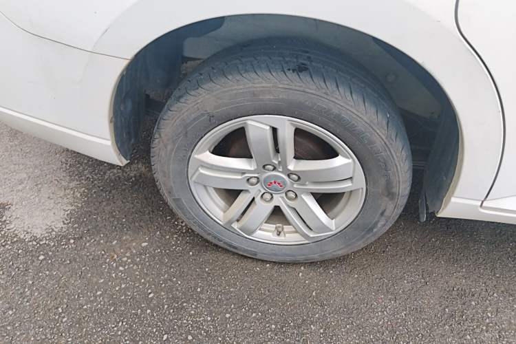 Used Wuling Hongguang PLUS 2019 1.5T Manual Comfort Version 7 Seats
