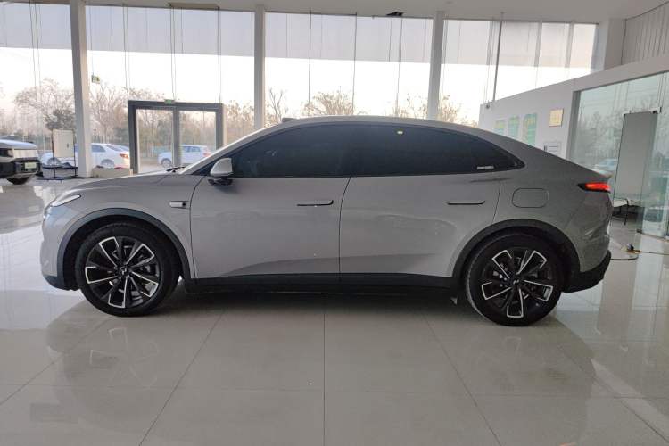 Used ONVO L60 2024 60 kWh Rear-Drive Version