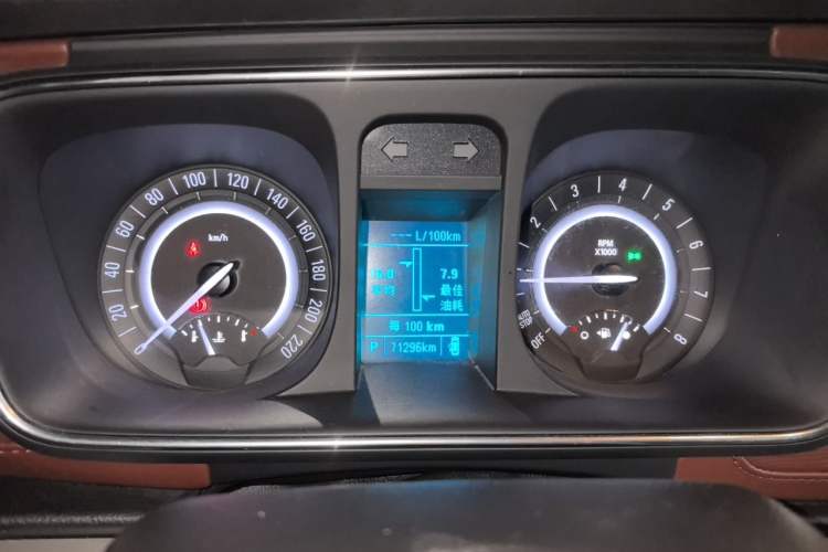 Used Buick GL8 2018 28T Luxury Model China VI Standard