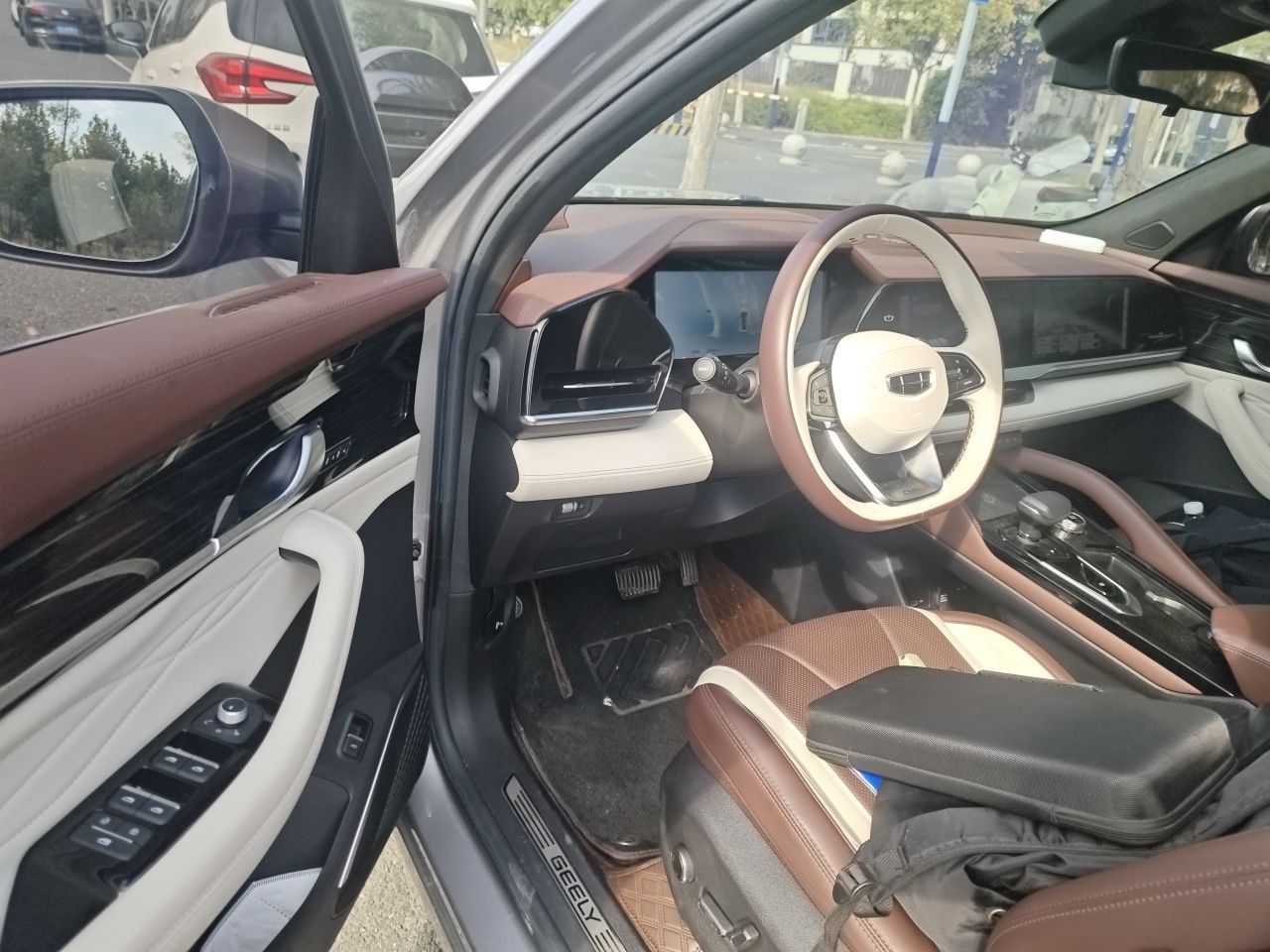 Geely Auto Monjaro L 2024 2.0TD High-Power Automatic Two-Wheel Drive Yunqi Version — снимка 16