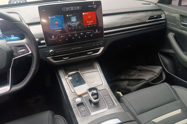 Used BYD Qin Pro New Energy 2018 DM 1.5TI Automatic Smart Connect Enjoyment Model Audio And AC Panel