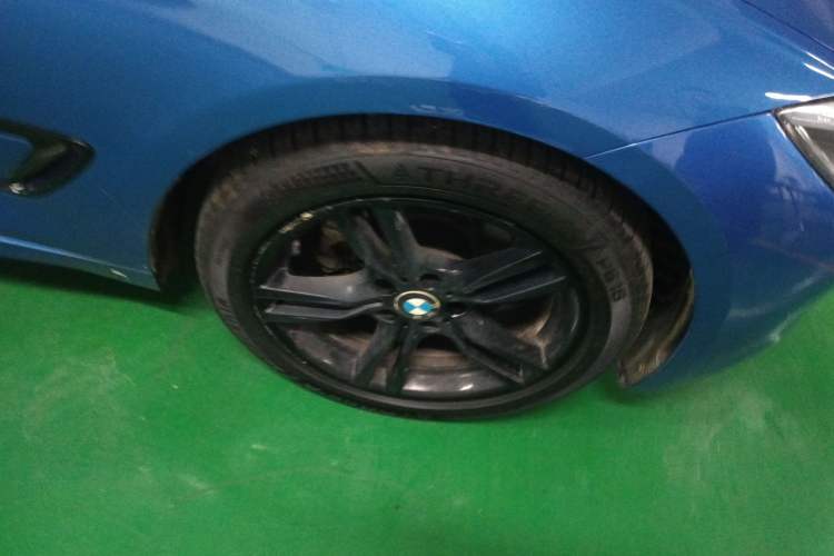 Used BMW 3 Series GT 2016 320i Design Package Edition Right Front Wheel Hub