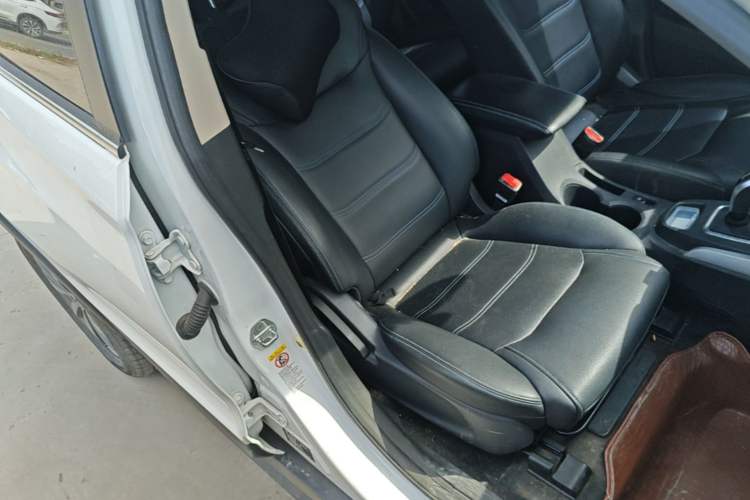 Used BYD Yuan New Energy 2018 EV360 Smart Connect Cool Edition Right Front Seat