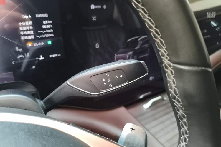 Used EXEED Lanyue 2023 400T Four-Wheel Drive Star Prestige Edition 6 Seats
