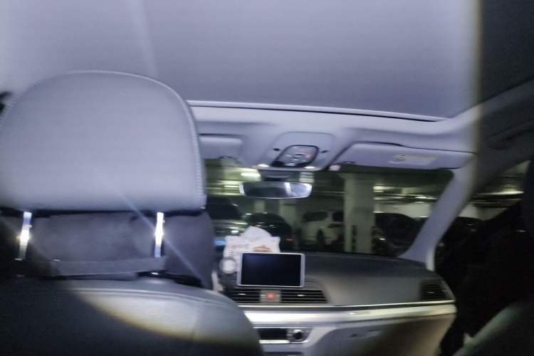 Used Audi Q5L 2018 40 TFSI Prestige Fashion Edition China V Headliner