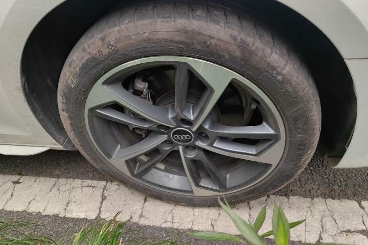 Used Audi A4L 2023 40 TFSI Fashion Dynamic Model
