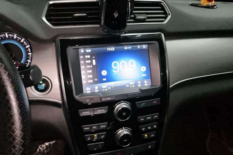 Used Haval H2 2017 Red-Label 1.5T Automatic Two-Wheel Drive Elite Model