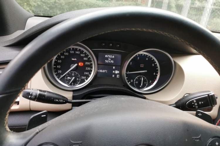 Used Mercedes-Benz R-Class 2011 R 350 L 4MATIC