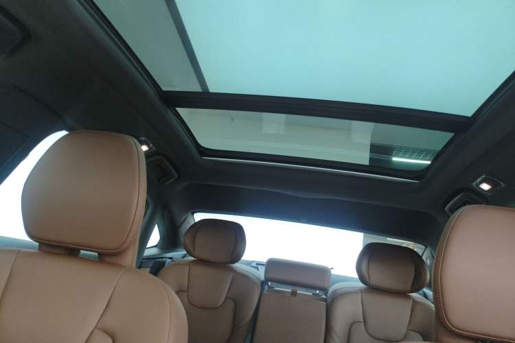 Used Volvo S90 2025 B5 Zhiyi Luxury Edition
