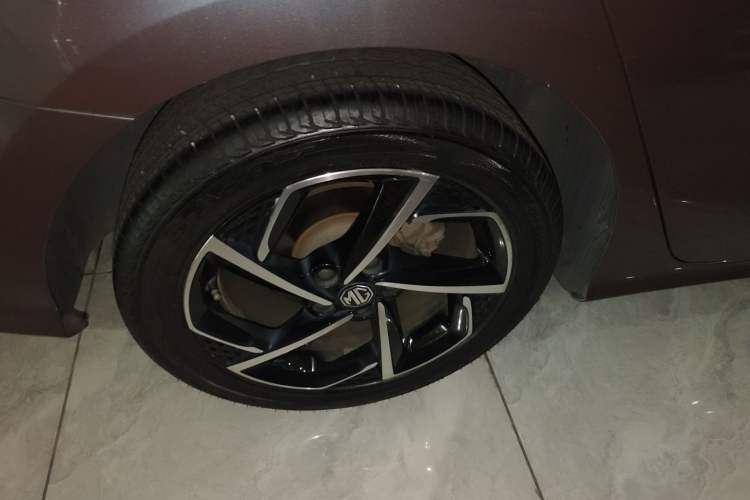 Used MG 5 2021 300TGI DCT Elegant Luxury Edition
