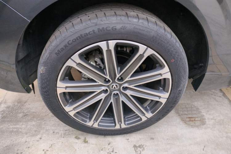 Used Changan UNI-K 2023 2.0T Two-Wheel Drive Enjoyment Version
