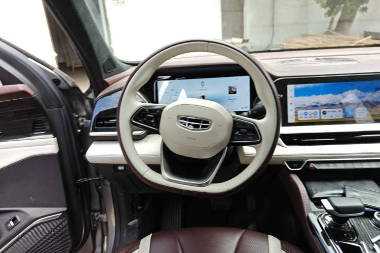 Used Geely Auto Monjaro L 2024 2.0TD High-Power Automatic Two-Wheel Drive Yunqi Version
