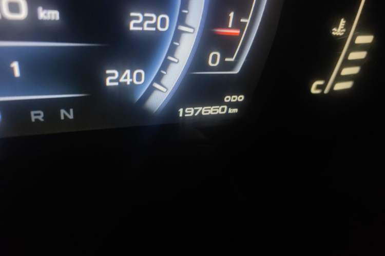 Used Geely Auto Emgrand X7 Sport 2016 1.8TD Automatic ZhiZun Version
