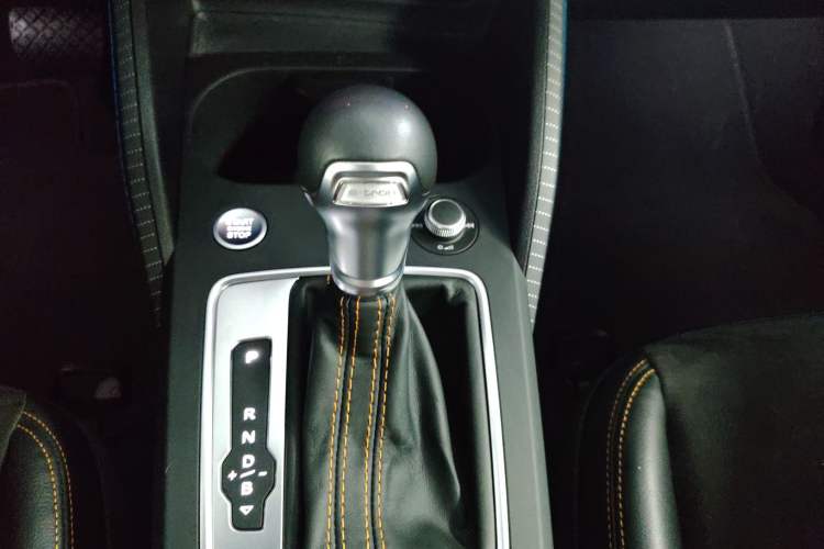 Used Audi Q2L e-tron 2022 Q2L e-tron Pure Electric Smart Enjoyment Model Gear Lever