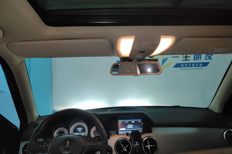 Used Mercedes-Benz GLK-Class 2014 GLK 260 4MATIC Dynamic Model Headliner