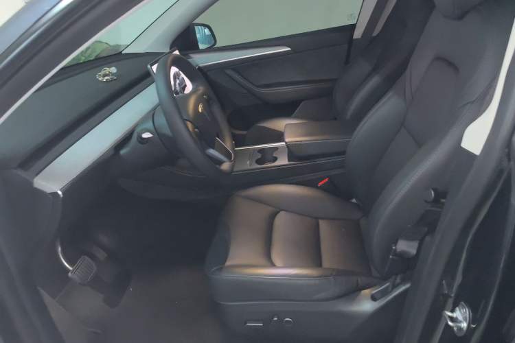 Used Tesla Model Y 2024 Rear-Wheel-Drive Version Left Front Seat