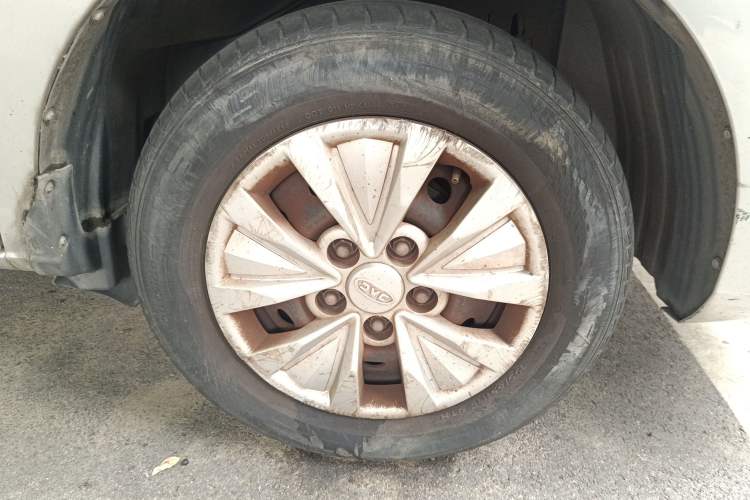 Used JAC Refine M3 2019 IKEA Edition 1.6L Luxury Model