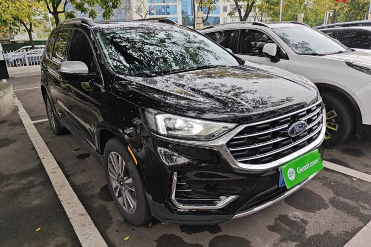 Used Ford Edge 2022 PLUS EcoBoost 245 Four-Wheel Drive Platinum Edition 7-Seater
