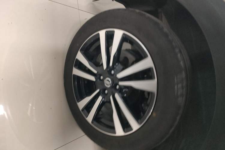 Used Nissan Kicks 2020 1.5L XV CVT Smart Connect Luxury Edition