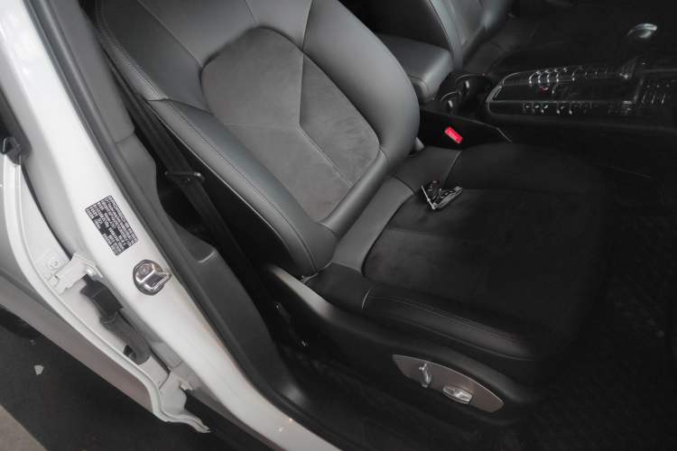 Used Porsche Macan 2018 Macan 2.0T