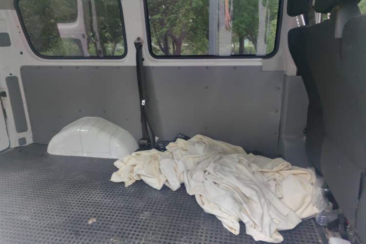 Used SAIC MAXUS Xintu V80  Left Rear Seat