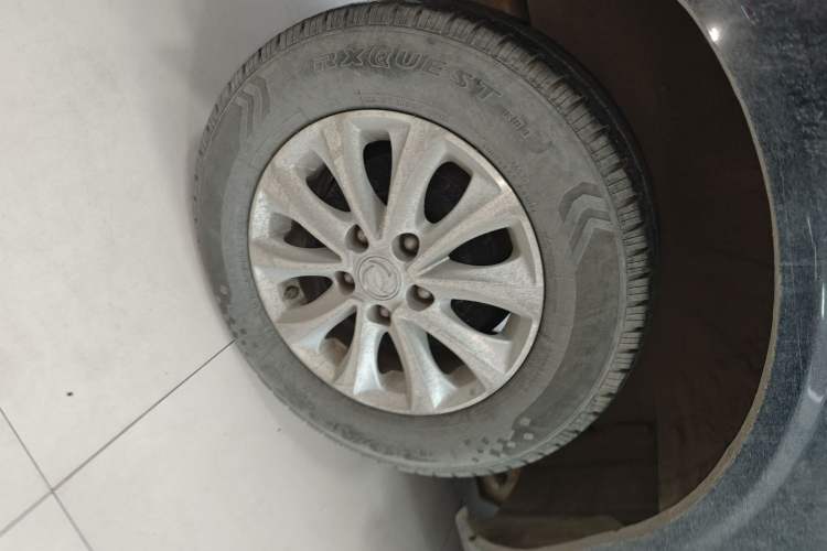 Used FORTHING Lingzhi 2019 M5L 1.6L 7-Seater Luxury Model China VI Standard