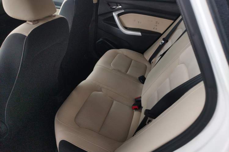 Used Changan Alsvin V7 2016 1.6L Automatic Joyful Model China V Standard