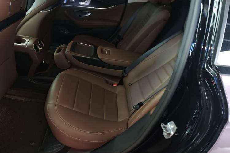 Used Mercedes-Benz E-Class 2019 Restyled E 300 L Sport Luxury Edition Left Rear Seat