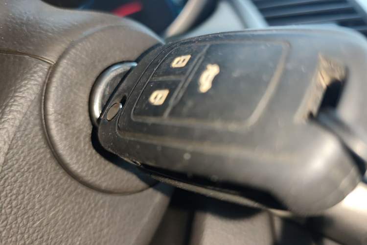 Used Chevrolet Cruze 2015 1.5L Classic SL MT
