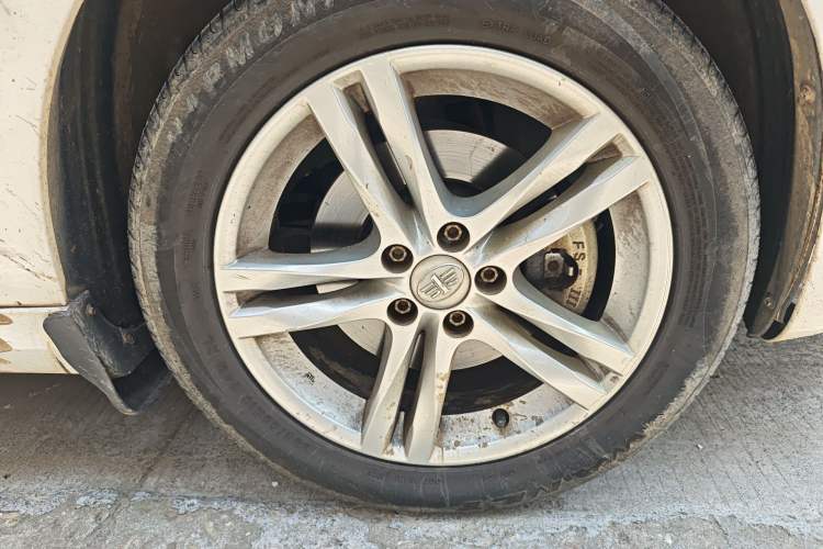 Used Bestune B30 2016 1.6L manual luxury version