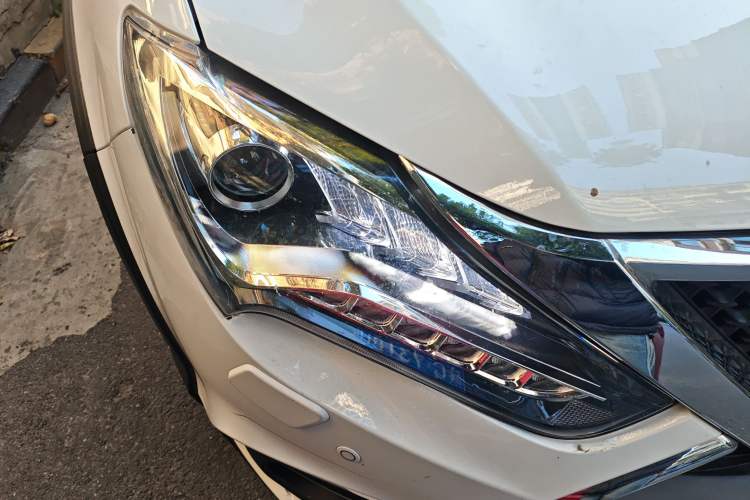 Used BYD Tang New Energy 2015 2.0T Four-Wheel-Drive Flagship Model