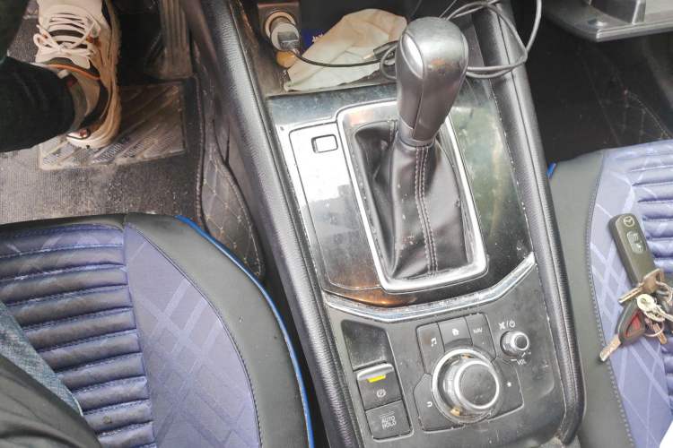 Used Mazda CX-5 2017 2.0L Automatic 2WD ZhiShang Trim China VI Standard Gear Lever